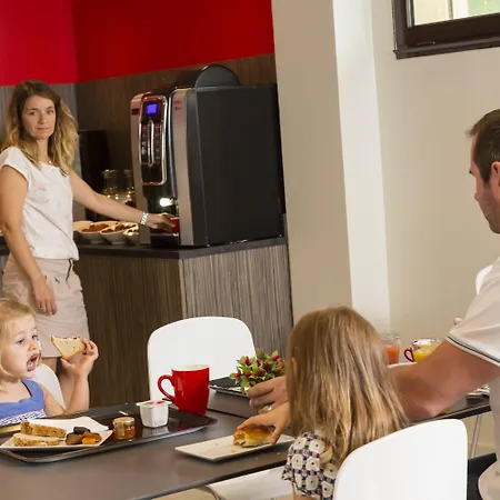 Les Loges Du Park Aparthotel 3*