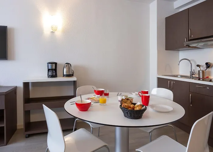 Les Loges Du Park - Hoteliere