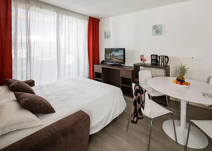 Les Loges Du Park - Hoteliere 3* Aix-les-Bains