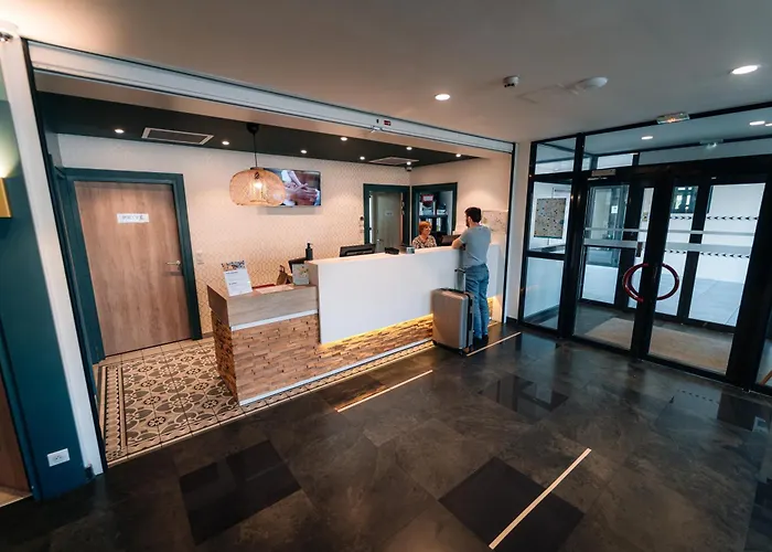 Les Loges Du Park - Hoteliere