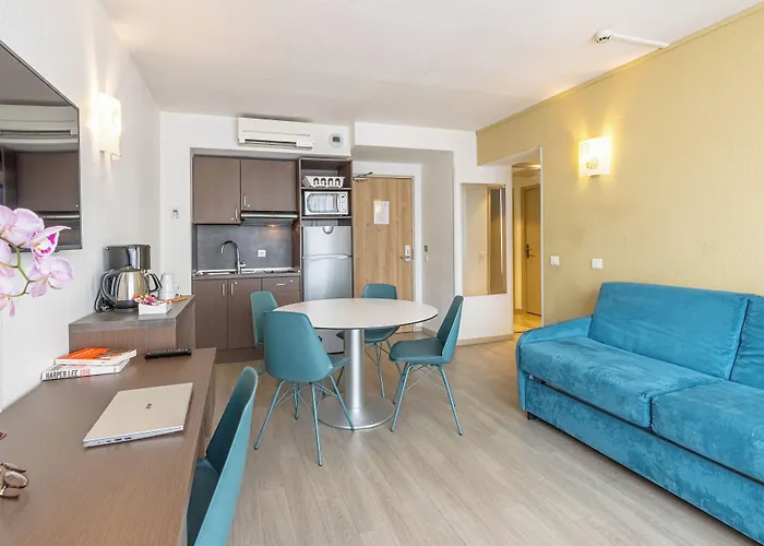 Les Loges Du Park - Hoteliere