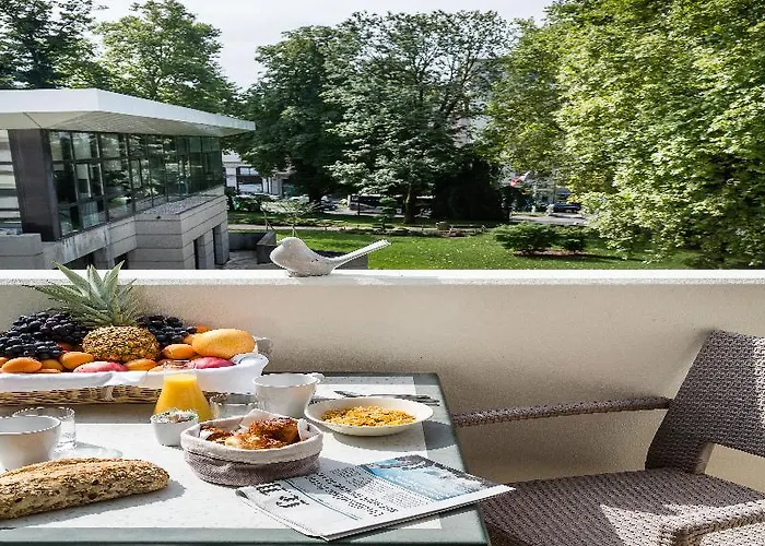 Les Loges Du Park 아파트호텔 엑스레뱅