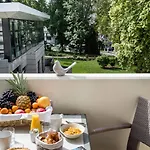 Les Loges Du Park - Hoteliere 3* Aix-les-Bains