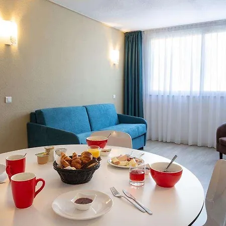 Aparthotel Les Loges Du Park - Hoteliere Aix-les-Bains