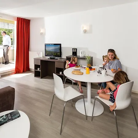 Les Loges Du Park 3*