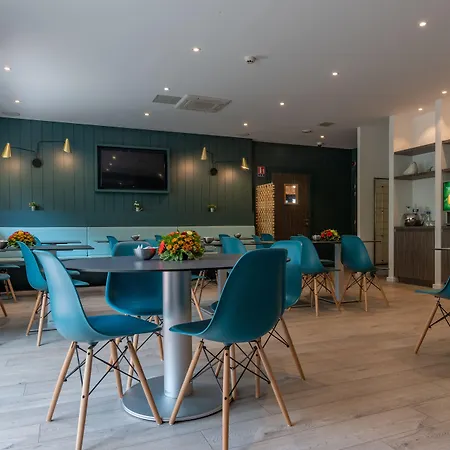 Les Loges Du Park 3*