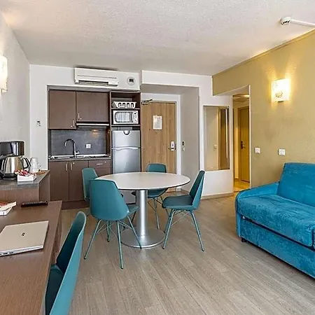 Les Loges Du Park - Hoteliere 3*