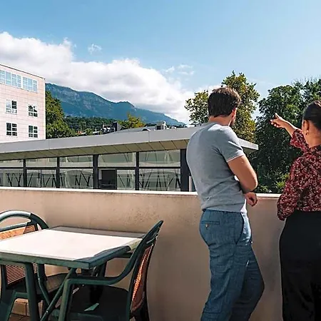 Les Loges Du Park - Hoteliere