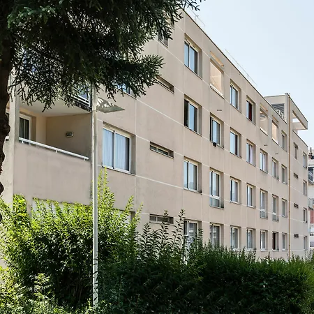 Les Loges Du Park Aparthotel 3*