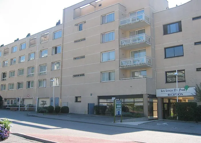 Apartahotel Les Loges Du Park - Résidence Hôtelière Aix-les-Bains